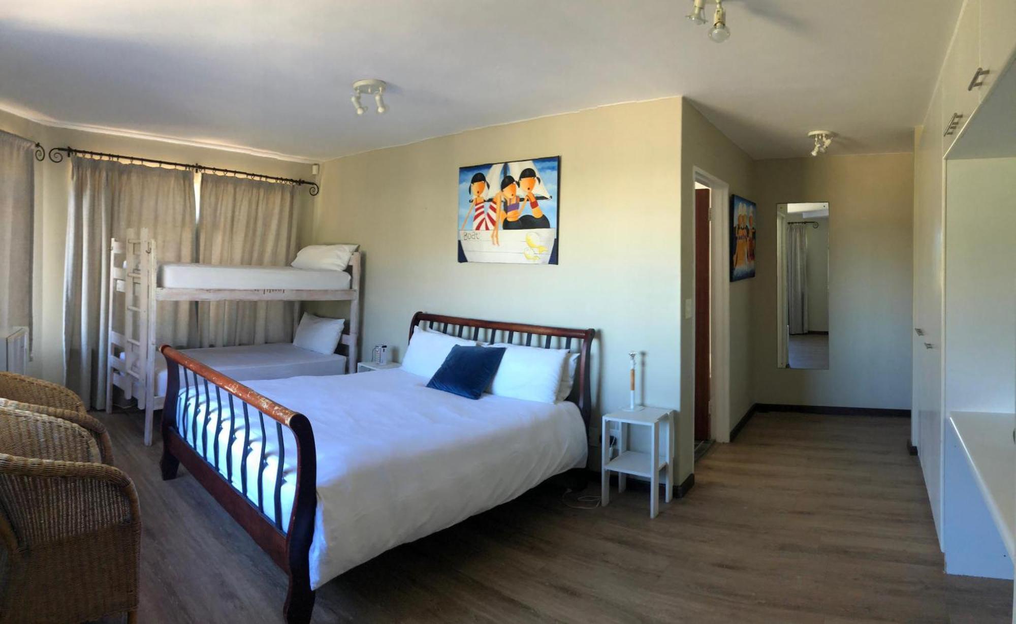 Dune Lodge *